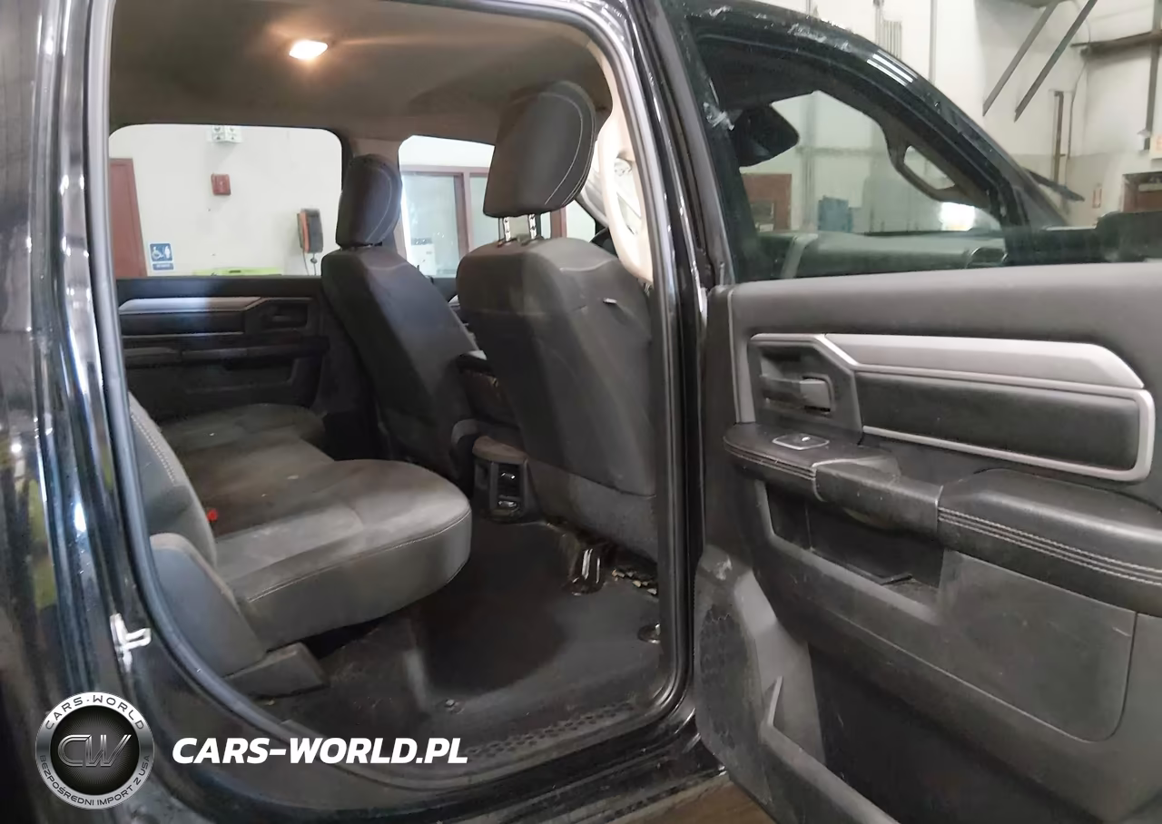 2020 Ram 3500 Tradesman 4X4 8' Box VIN:3C63RRGLXLG195782 - 7