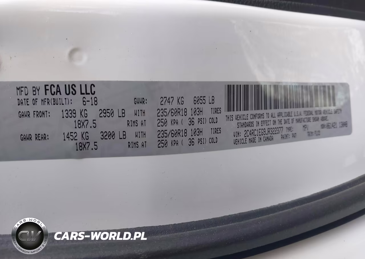 2018 Chrysler Pacifica Touring L Plus VIN:2C4RC1EG9JR322377 - 9