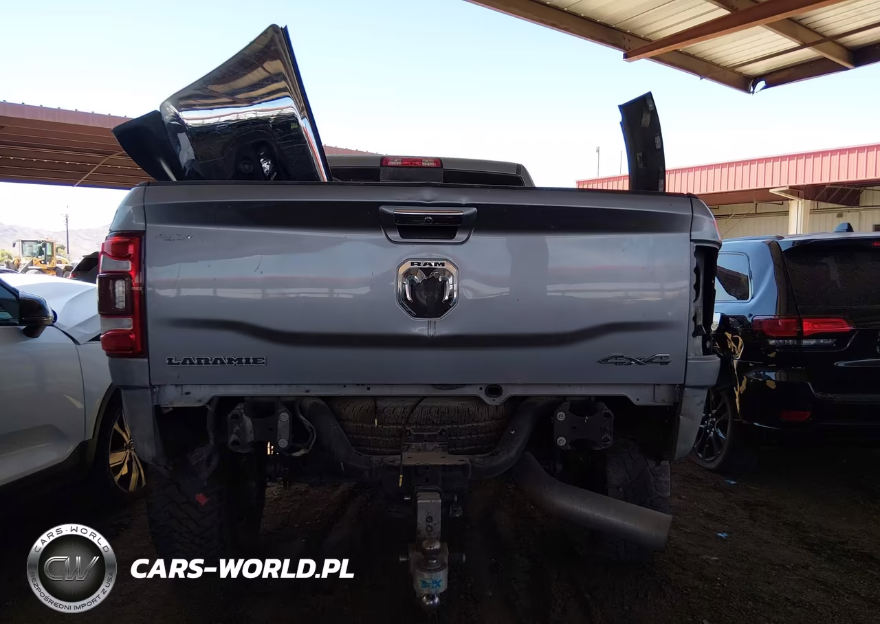 2021 Ram 2500 Laramie 4X4 6'4 Box VIN:3C6UR5FL1MG630463 - 17