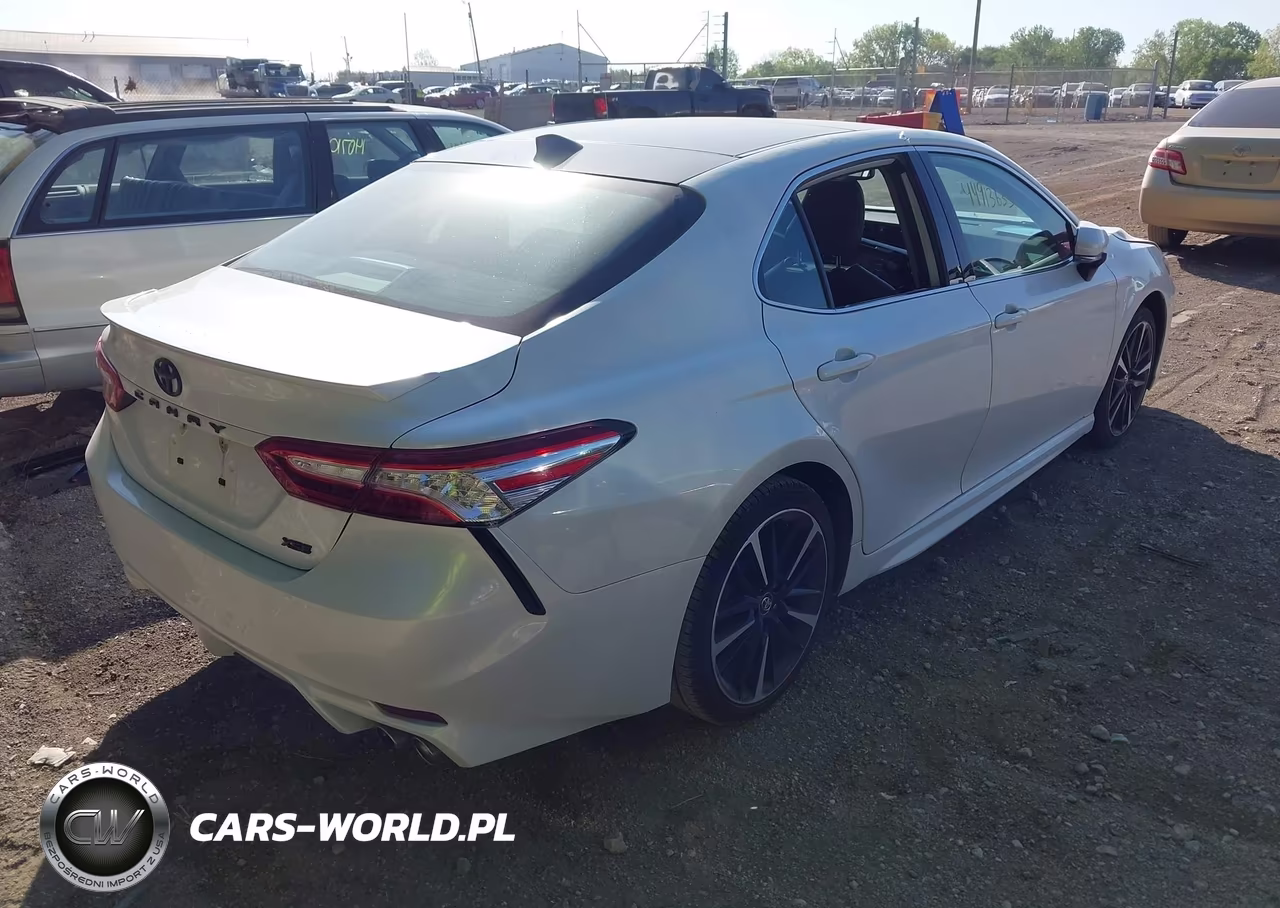 2020 Toyota Camry Xse VIN:4T1K61AK0LU904758 - 4