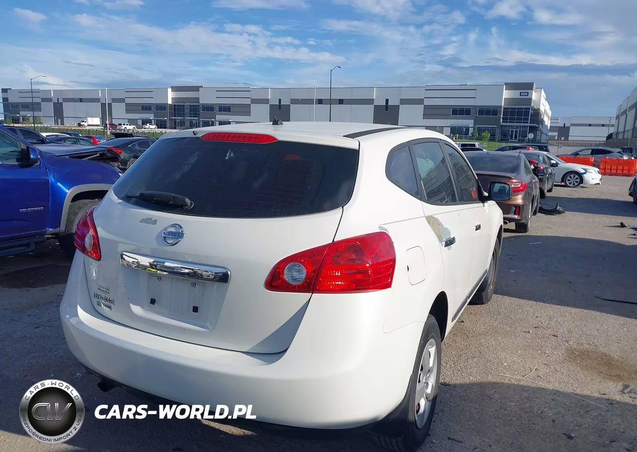 2014 Nissan Rogue Select S VIN:JN8AS5MT3EW607504 - 4