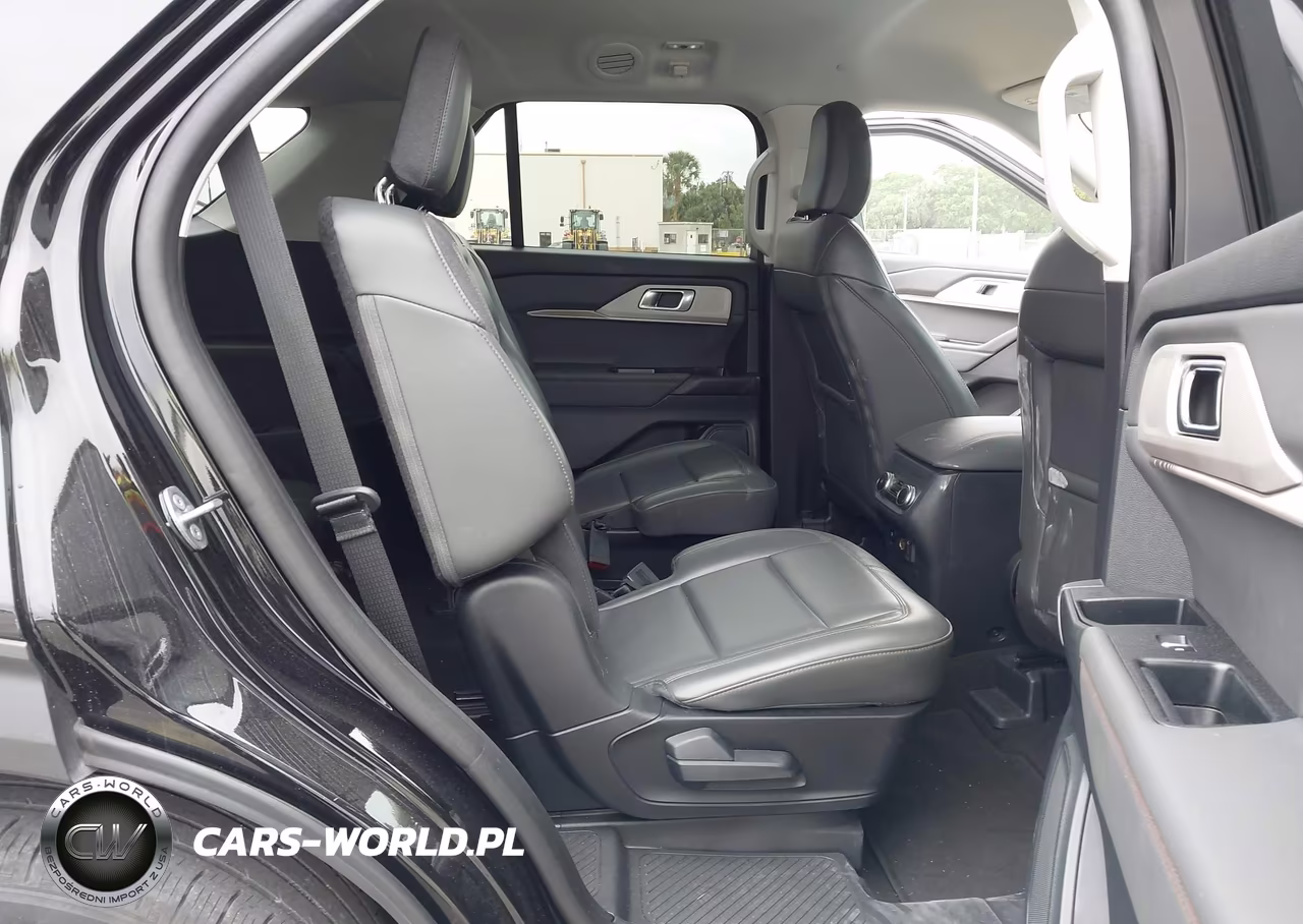 2025 Ford Explorer Active VIN:1FMUK7DH9SGB12399 - 8