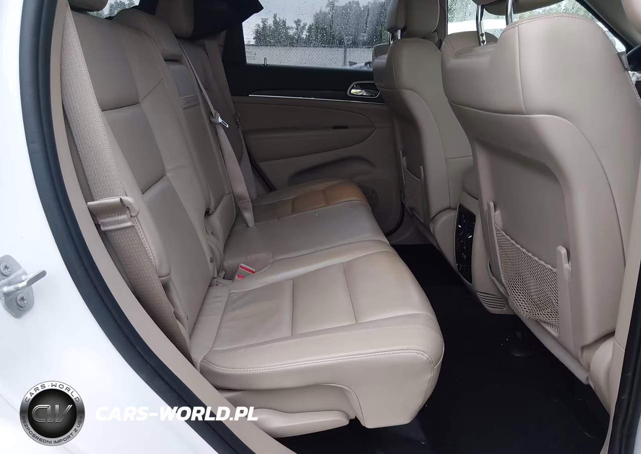 2019 Jeep Grand Cherokee Limited 4X2 VIN:1C4RJEBG0KC643817 - 8