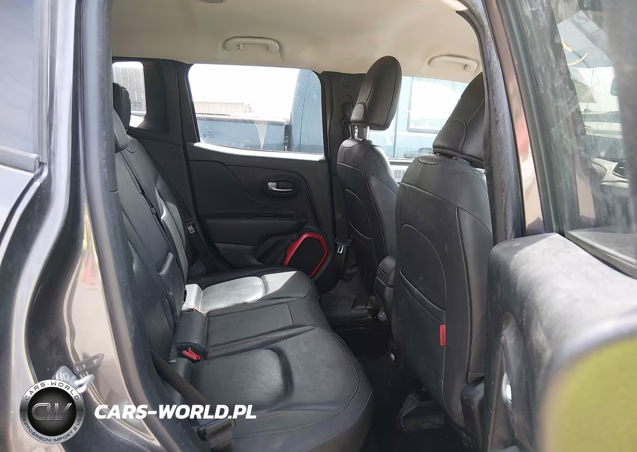 2018 Jeep Renegade Trailhawk 4X4 VIN:ZACCJBCB4JPH32128 - 8