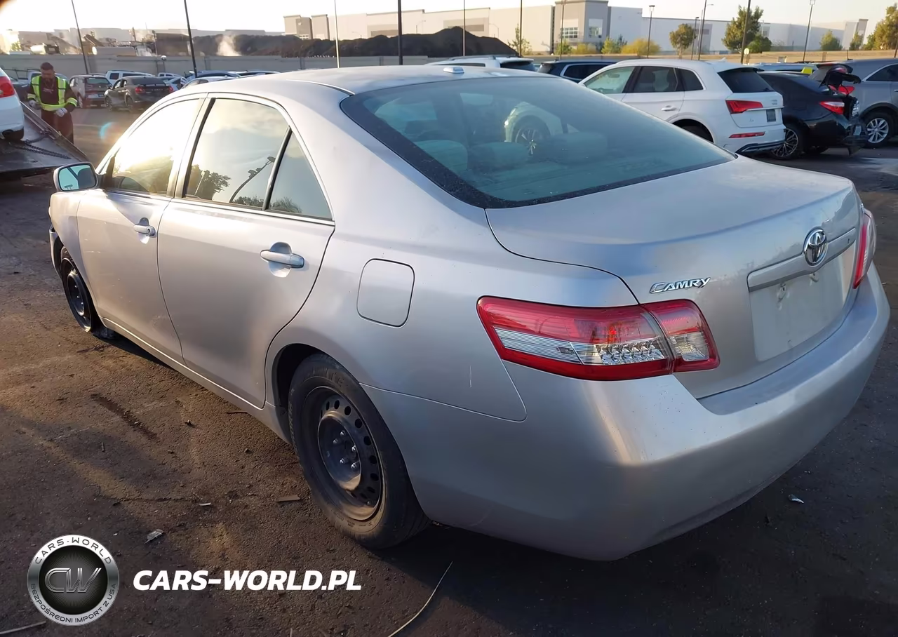 2011 Toyota Camry Le VIN:4T1BF3EK1BU739839 - 3