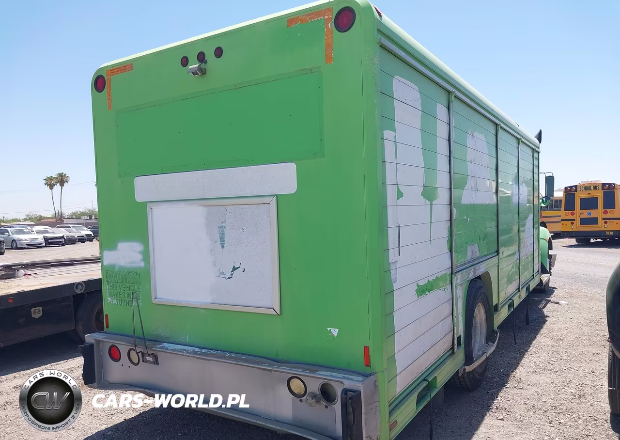 2010 Kenworth Construction T370 VIN:2NKHHM7X4AM271460 - 4