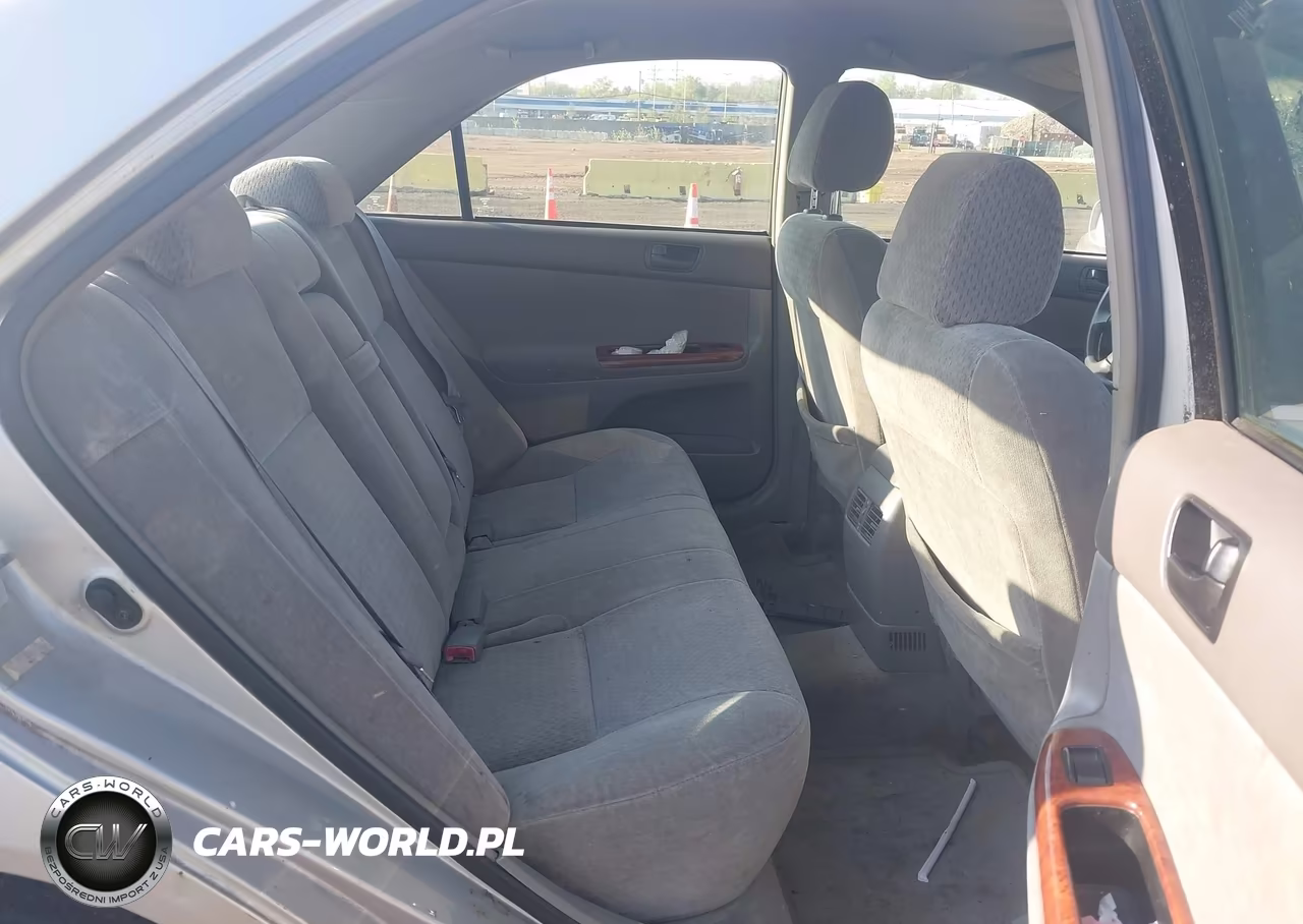 2002 Toyota Camry Xle VIN:4T1BE32K92U546636 - 8