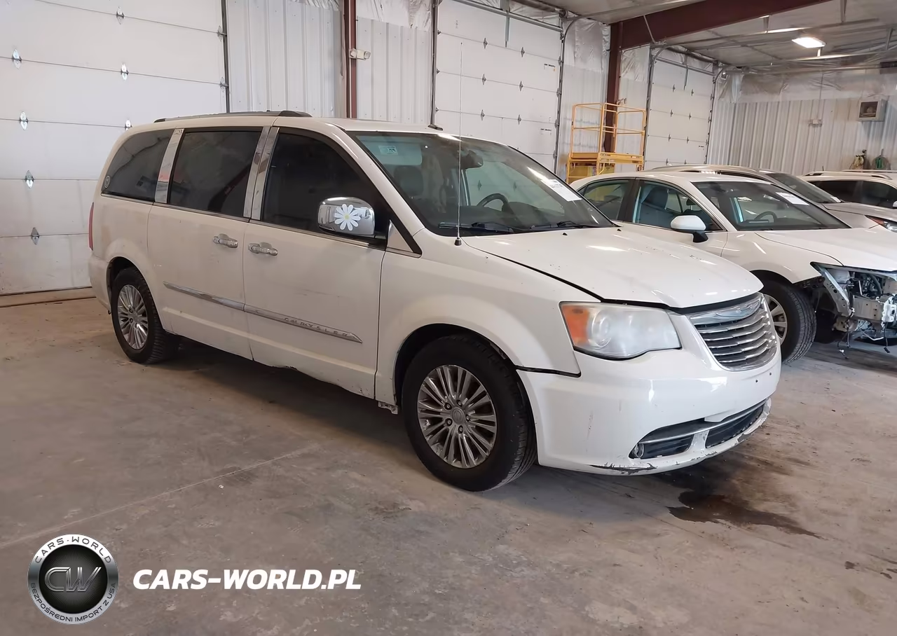 2011 Chrysler Town & Country Limited