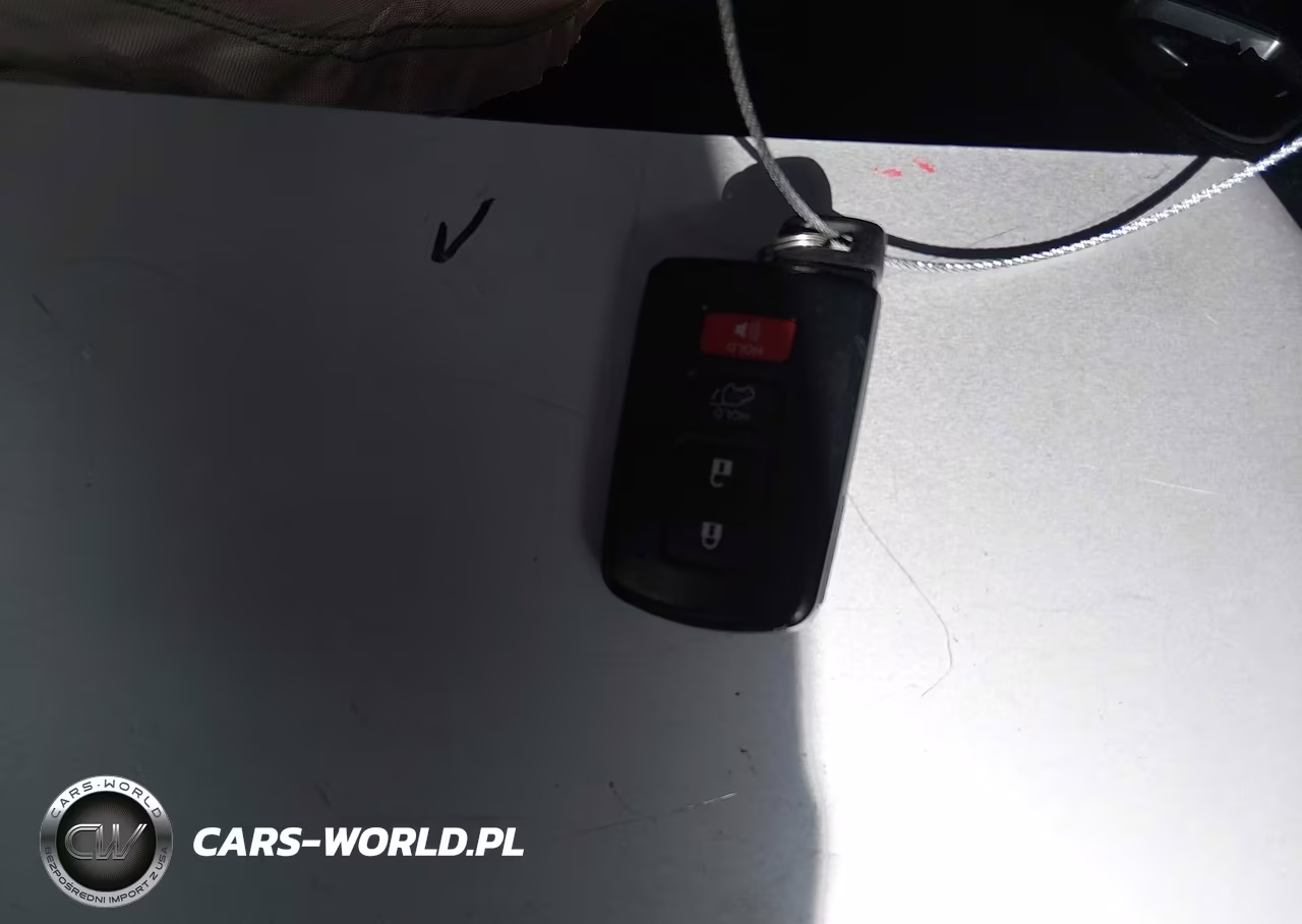 2018 Toyota Rav4 Hybrid Xle VIN:JTMRJREV4JD176220 - 11