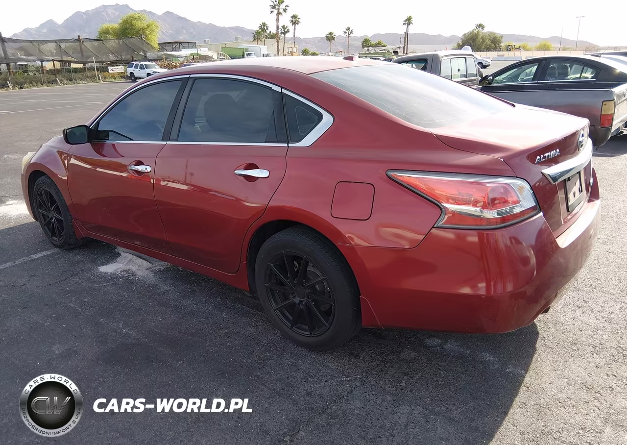 2014 Nissan Altima 2.5 S VIN:1N4AL3AP0EN381440 - 3