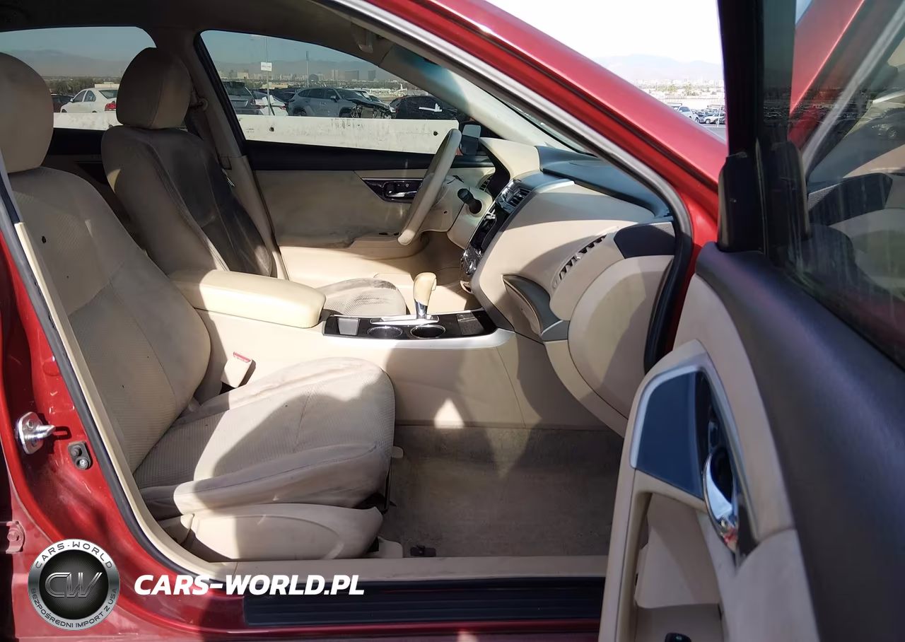 2014 Nissan Altima 2.5 S VIN:1N4AL3AP0EN381440 - 5