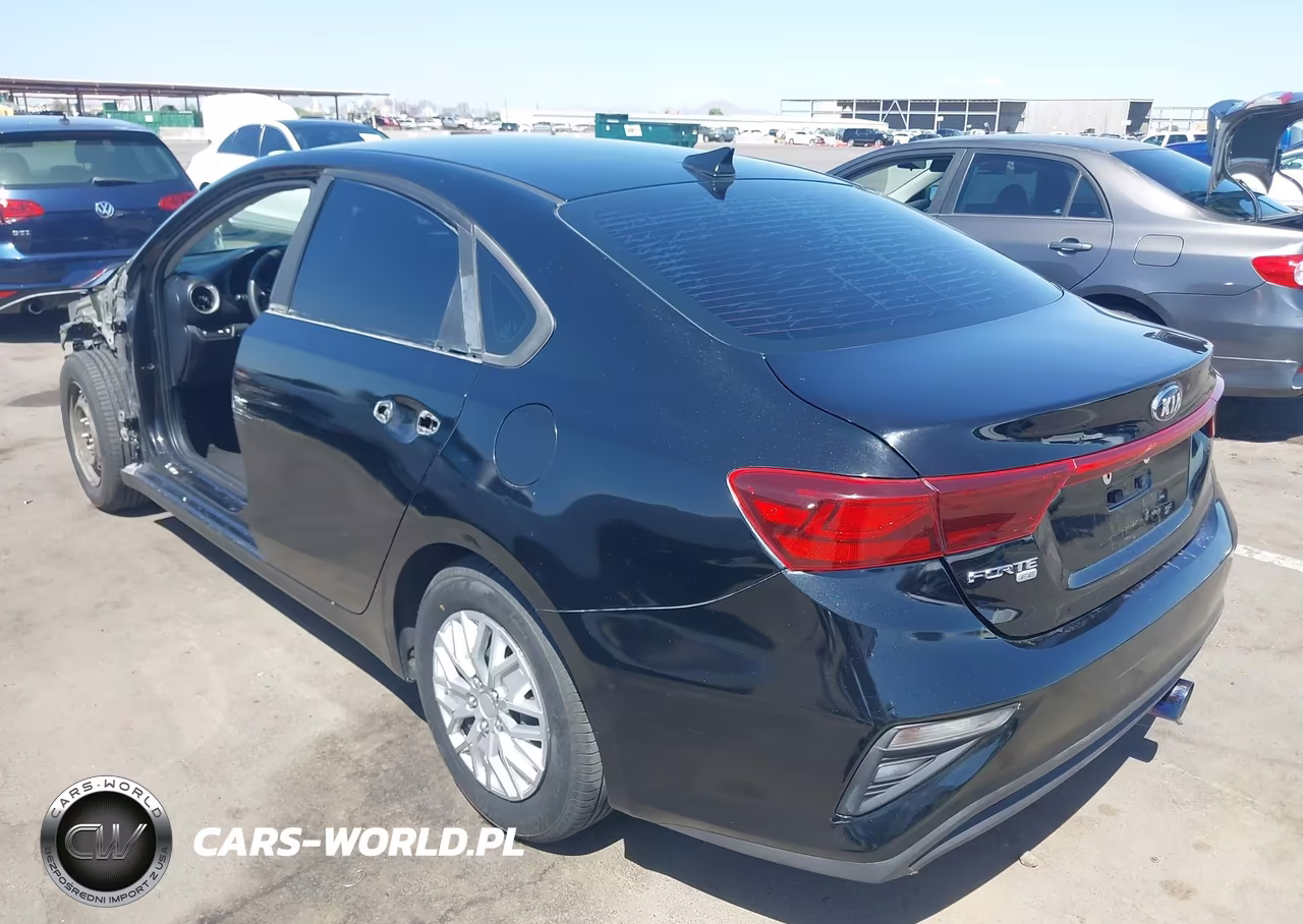2020 Kia Forte Fe VIN:3KPF24AD1LE173826 - 3