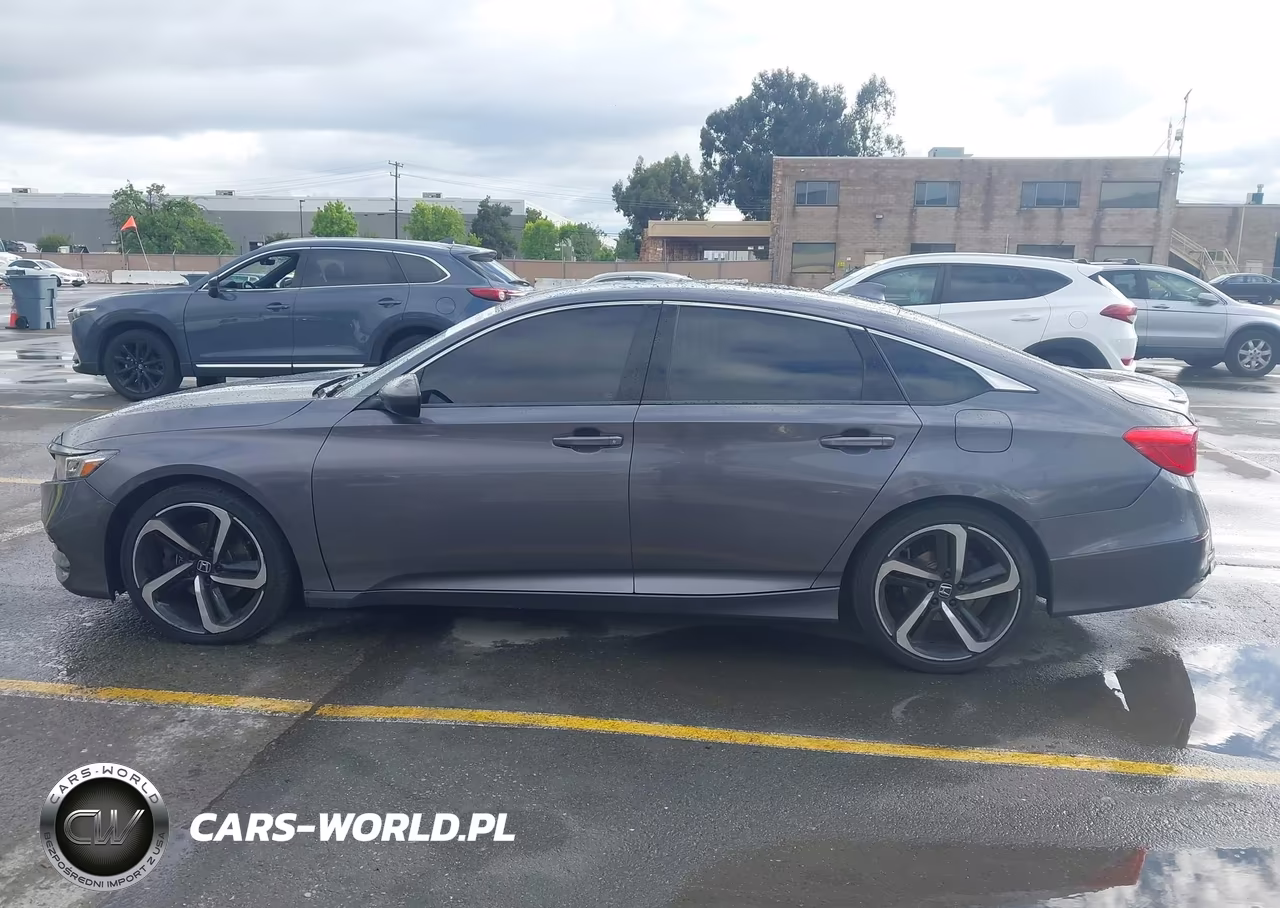 2018 Honda Accord Sport VIN:1HGCV1F31JA263651 - 14