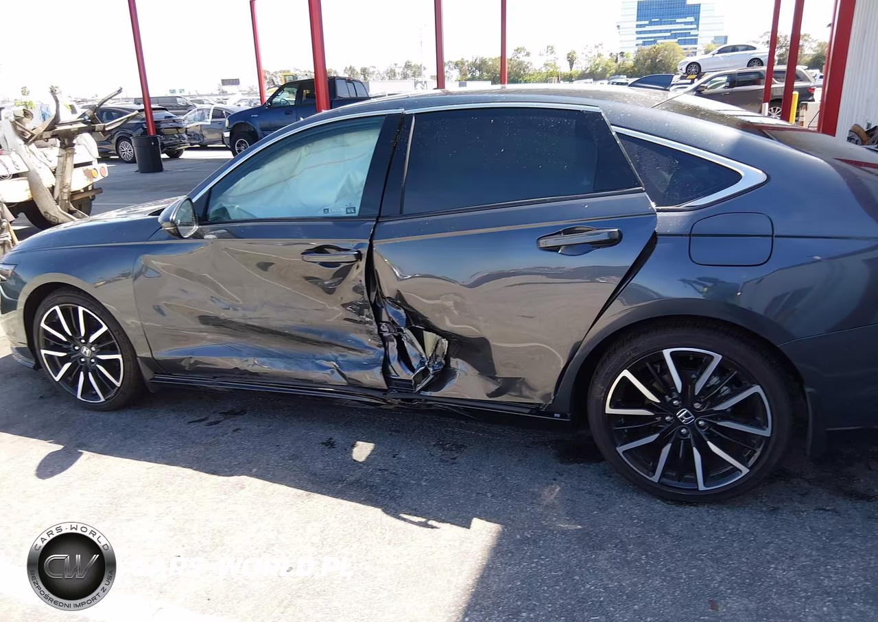 2025 Honda Accord Hybrid Touring VIN:1HGCY2F87SA004060 - 14