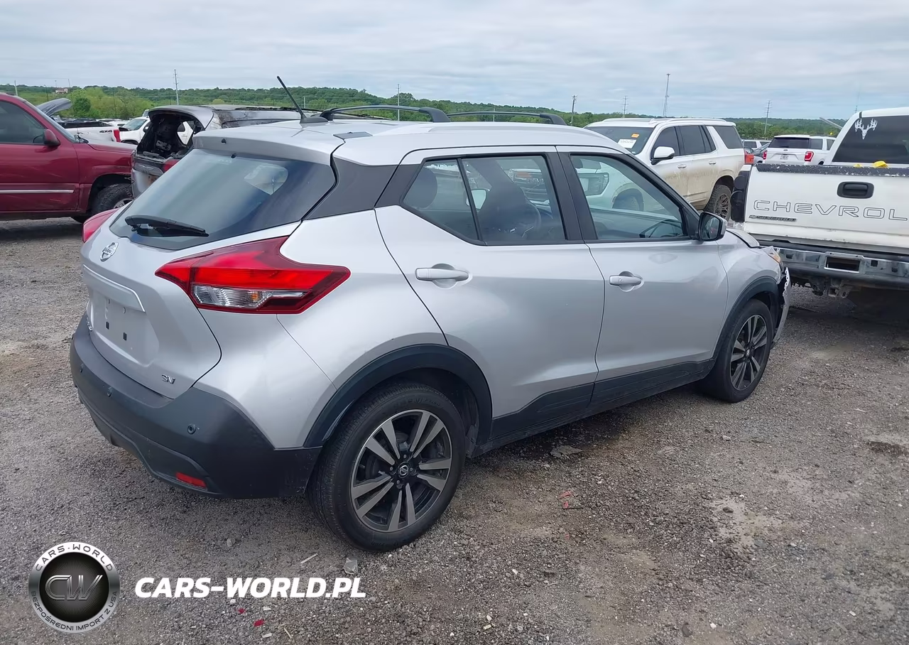 2020 Nissan Kicks Sv Xtronic Cvt VIN:3N1CP5CV5LL521819 - 4