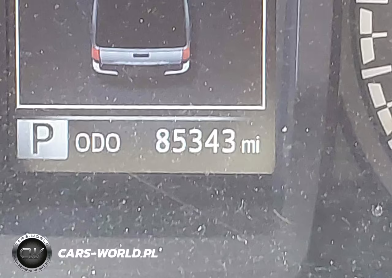 2018 Toyota Tacoma Sr VIN:5TFRX5GN2JX117153 - 15