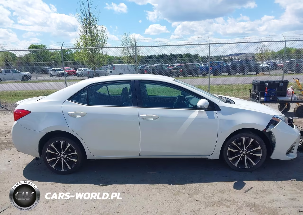 2017 Toyota Corolla Se VIN:5YFBURHE0HP637330 - 12