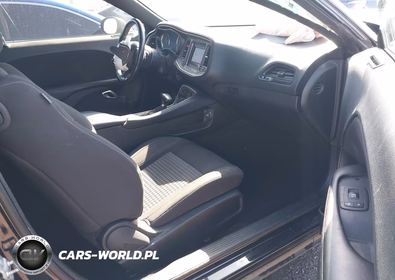2022 Dodge Challenger Sxt VIN:2C3CDZAG2NH211287 - 5