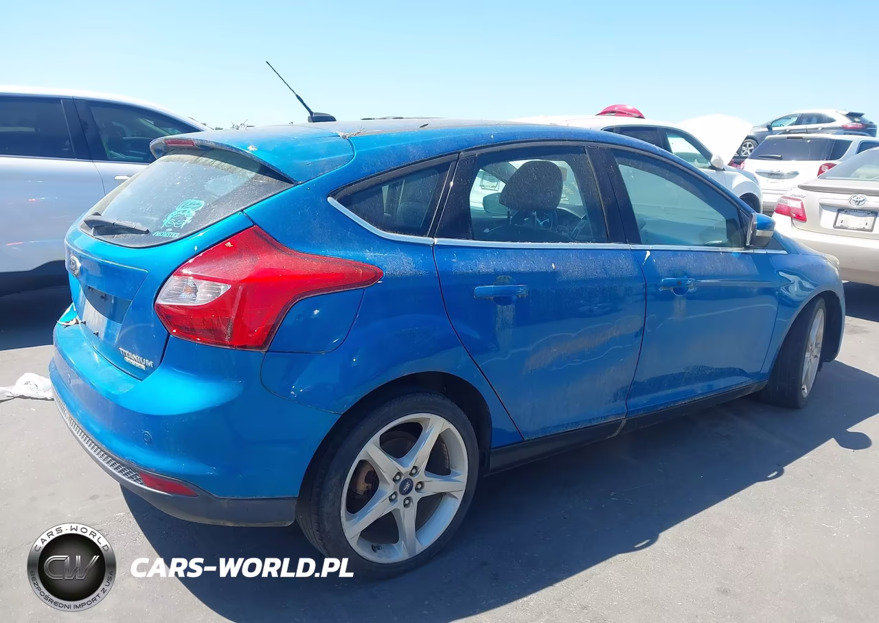2013 Ford Focus Titanium VIN:1FADP3N27DL378822 - 4