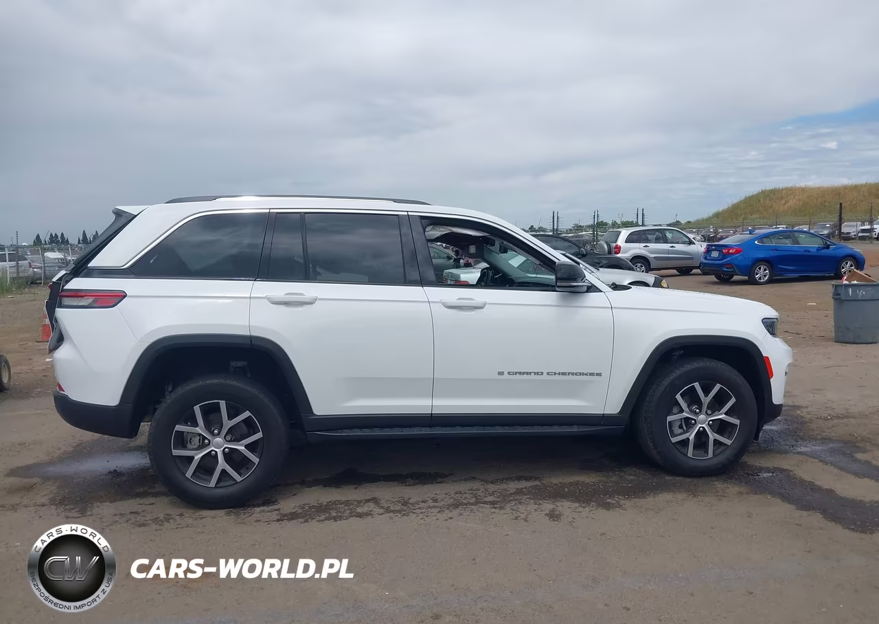 2023 Jeep Grand Cherokee Limited VIN:1C4RJGBG0P8883830 - 12