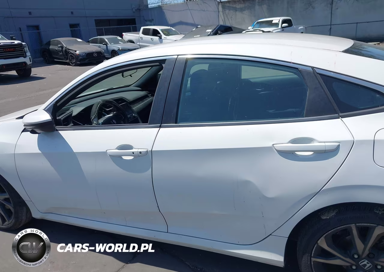 2019 Honda Civic Sport VIN:2HGFC2F8XKH554611 - 15