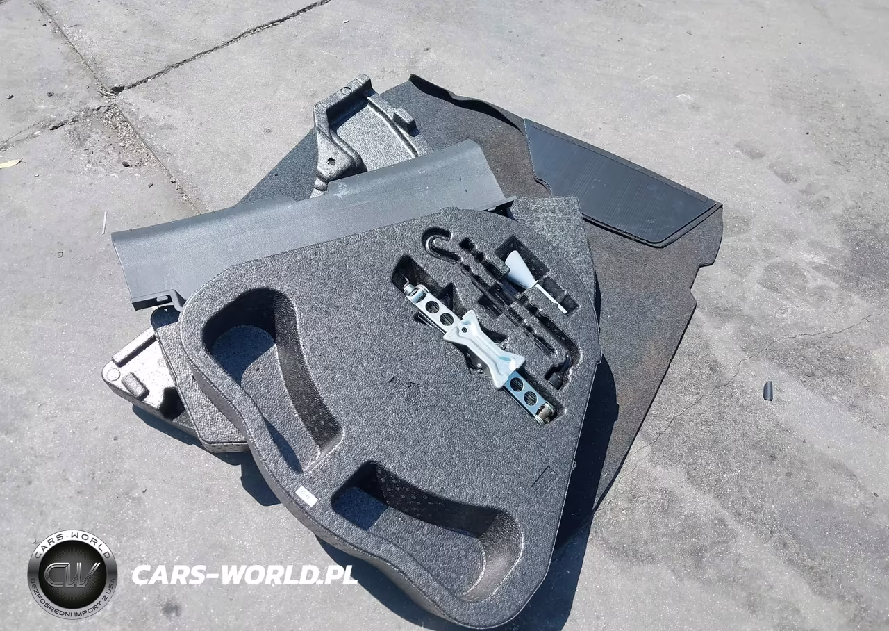 2019 Honda Civic Sport VIN:2HGFC2F8XKH554611 - 18