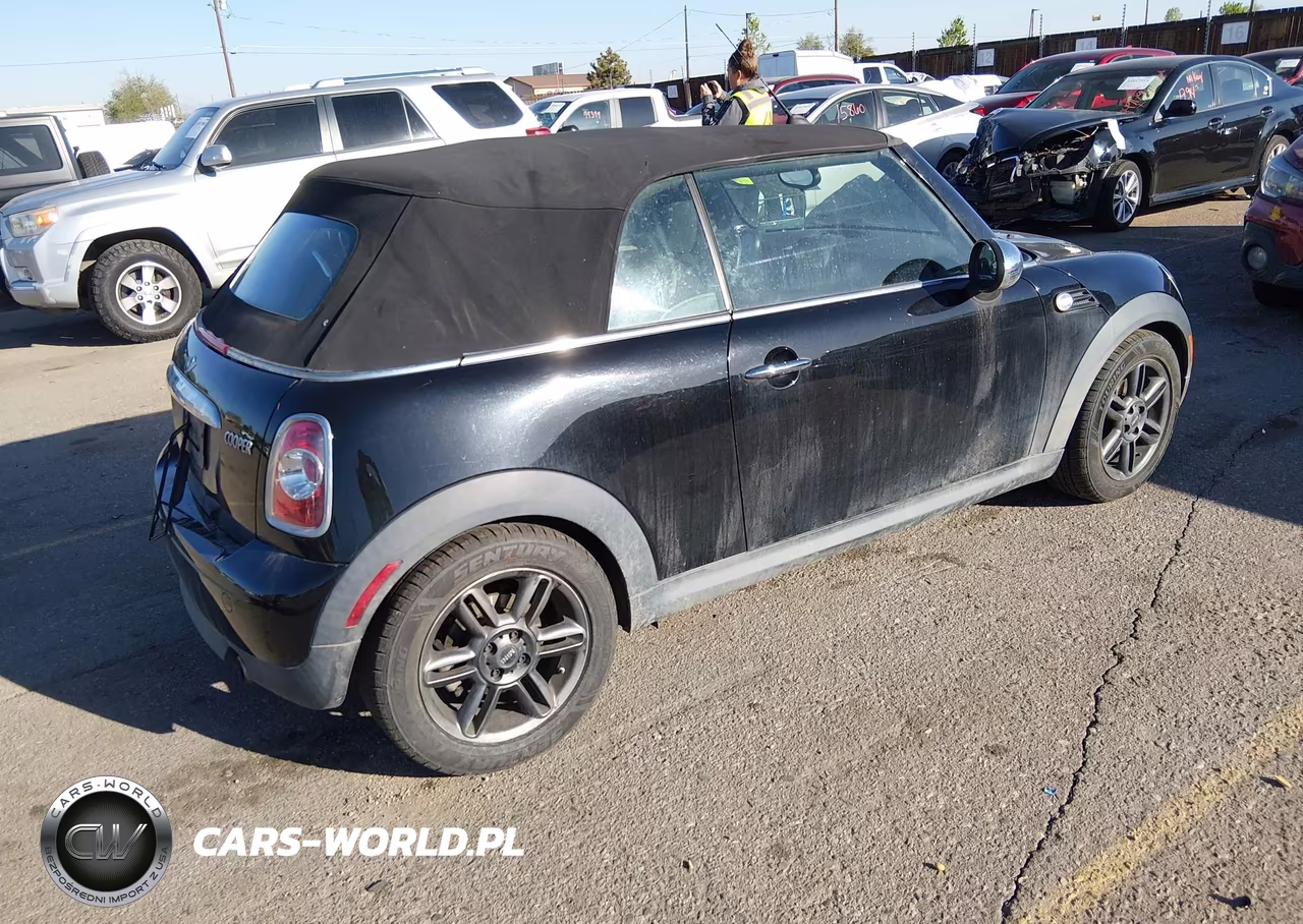 2011 Mini Cooper VIN:WMWZN3C51BTZ89569 - 4
