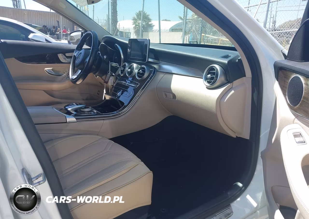 2016 Mercedes-Benz C 300 VIN:55SWF4JB8GU128044 - 5