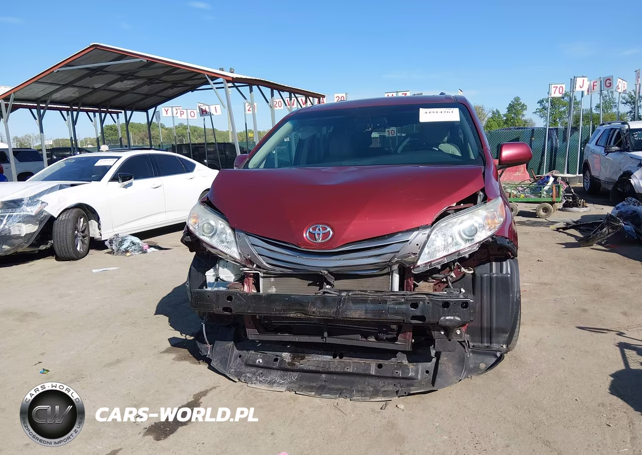 2017 Toyota Sienna Xle 8 Passenger VIN:5TDYZ3DC2HS839347 - 13