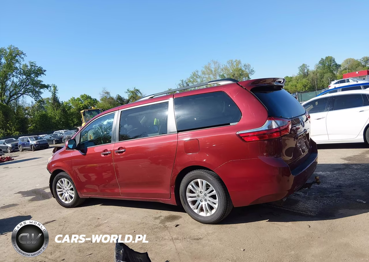 2017 Toyota Sienna Xle 8 Passenger VIN:5TDYZ3DC2HS839347 - 15