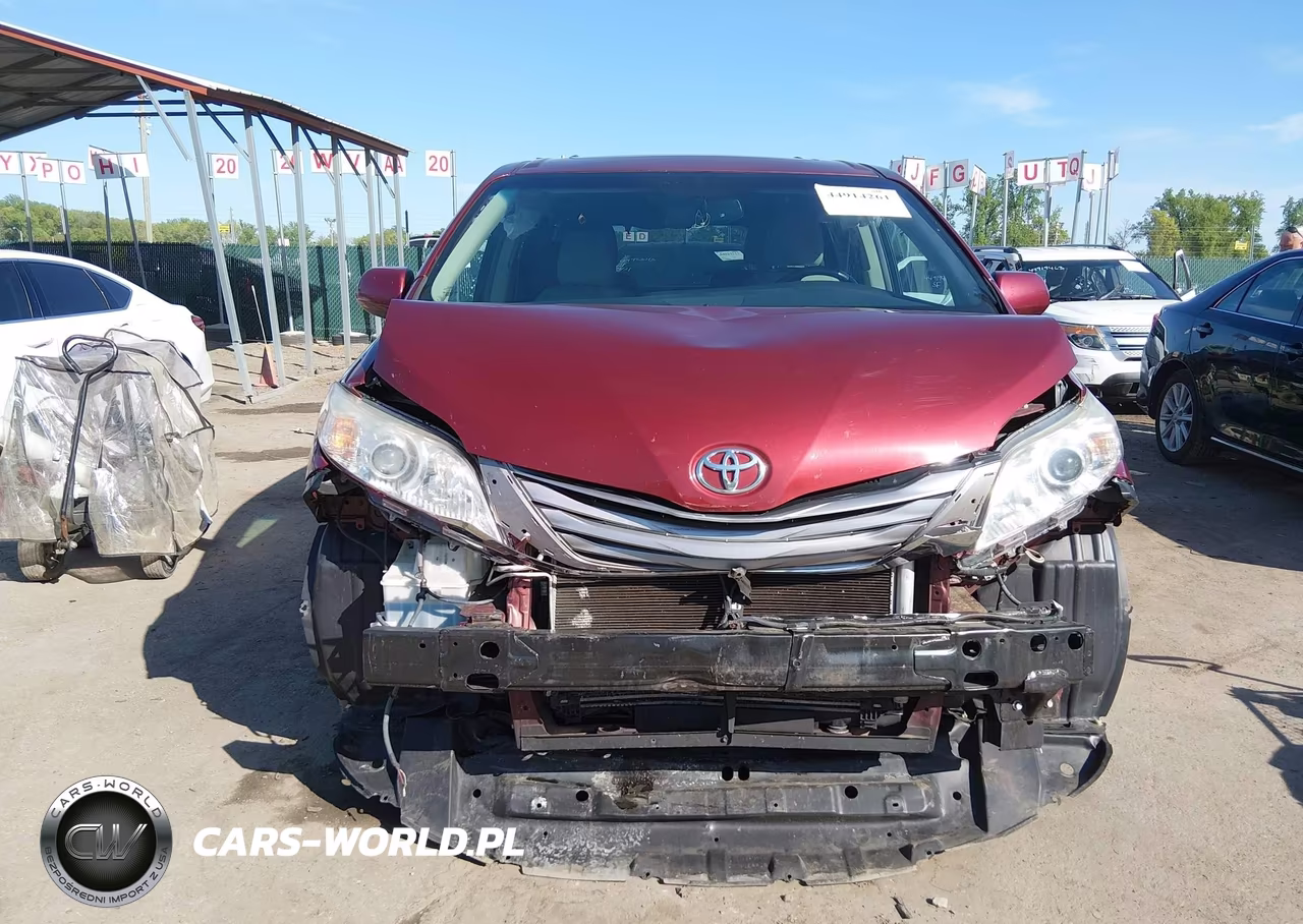 2017 Toyota Sienna Xle 8 Passenger VIN:5TDYZ3DC2HS839347 - 6