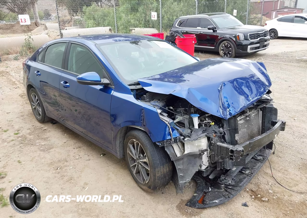 2023 Kia Forte Lxs – zdjęcie 1 z 16