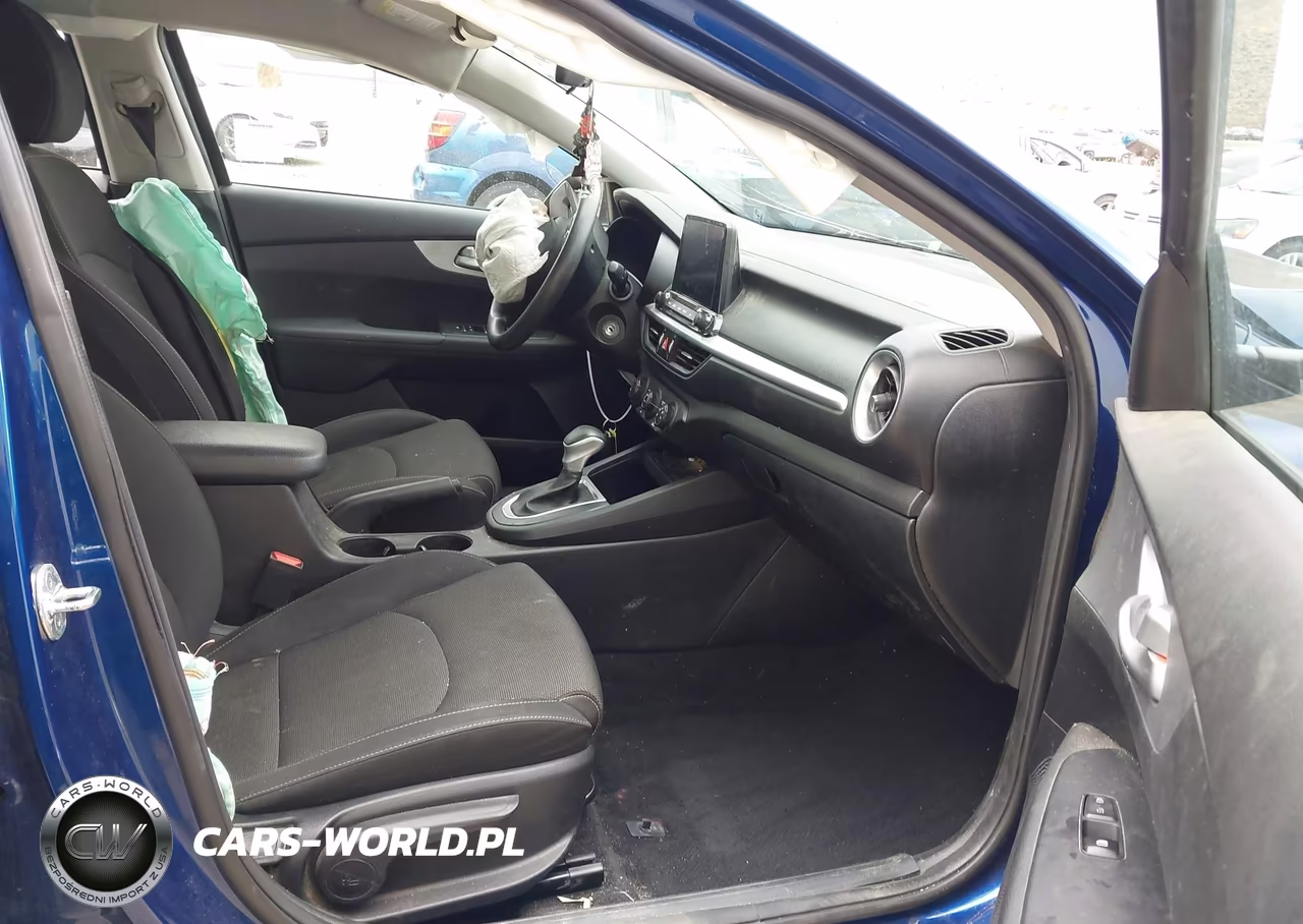 2023 Kia Forte Lxs VIN:3KPF24AD8PE571377 - 5