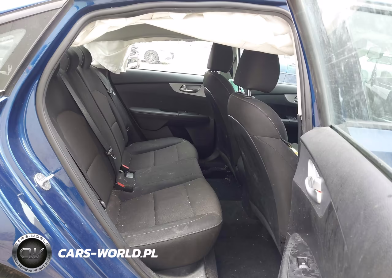 2023 Kia Forte Lxs VIN:3KPF24AD8PE571377 - 8