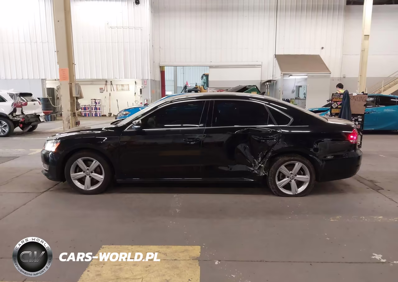 2015 Volkswagen Passat 1.8T Limited Edition VIN:1VWAT7A39FC081081 - 14