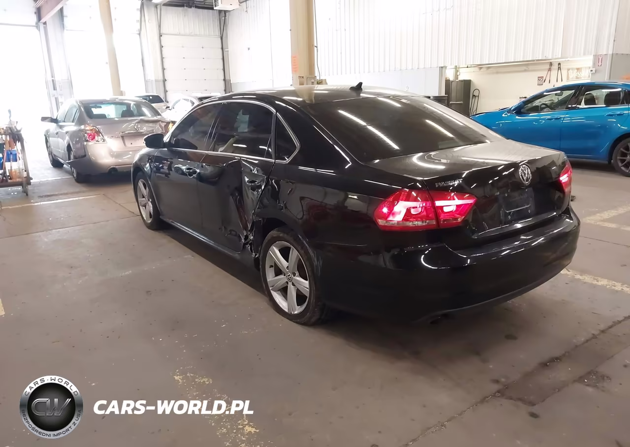 2015 Volkswagen Passat 1.8T Limited Edition VIN:1VWAT7A39FC081081 - 3