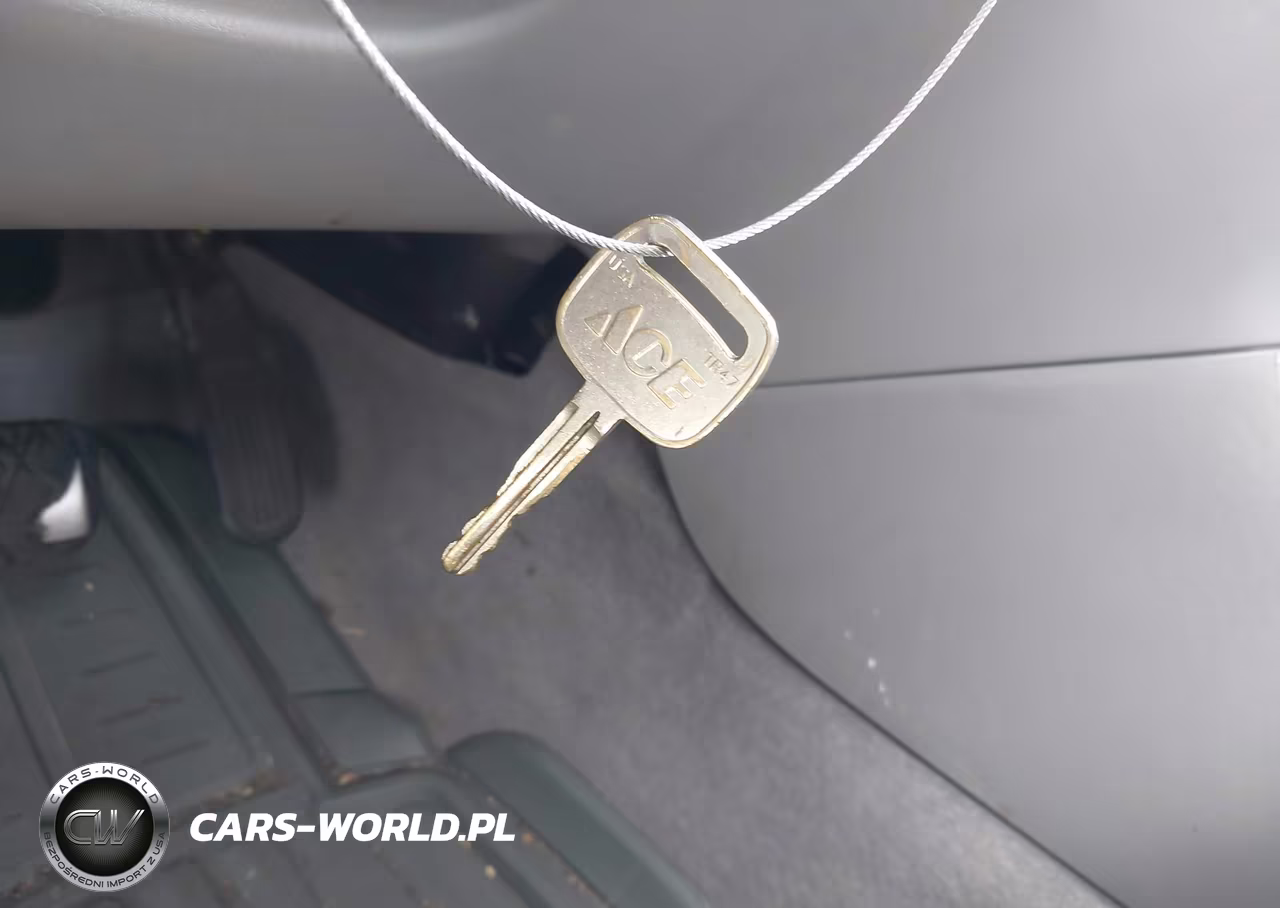 2003 Toyota Corolla Le VIN:JTDBR32E130008945 - 11