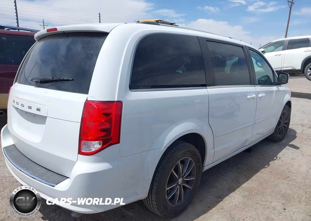 2017 Dodge Grand Caravan Sxt VIN:2C4RDGCG1HR766270 - 4