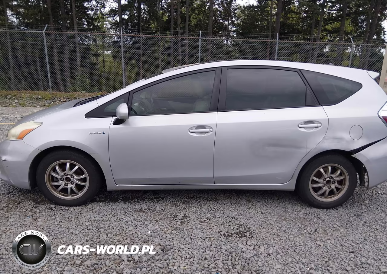 2013 Toyota Prius V Three VIN:JTDZN3EU2D3229581 - 14
