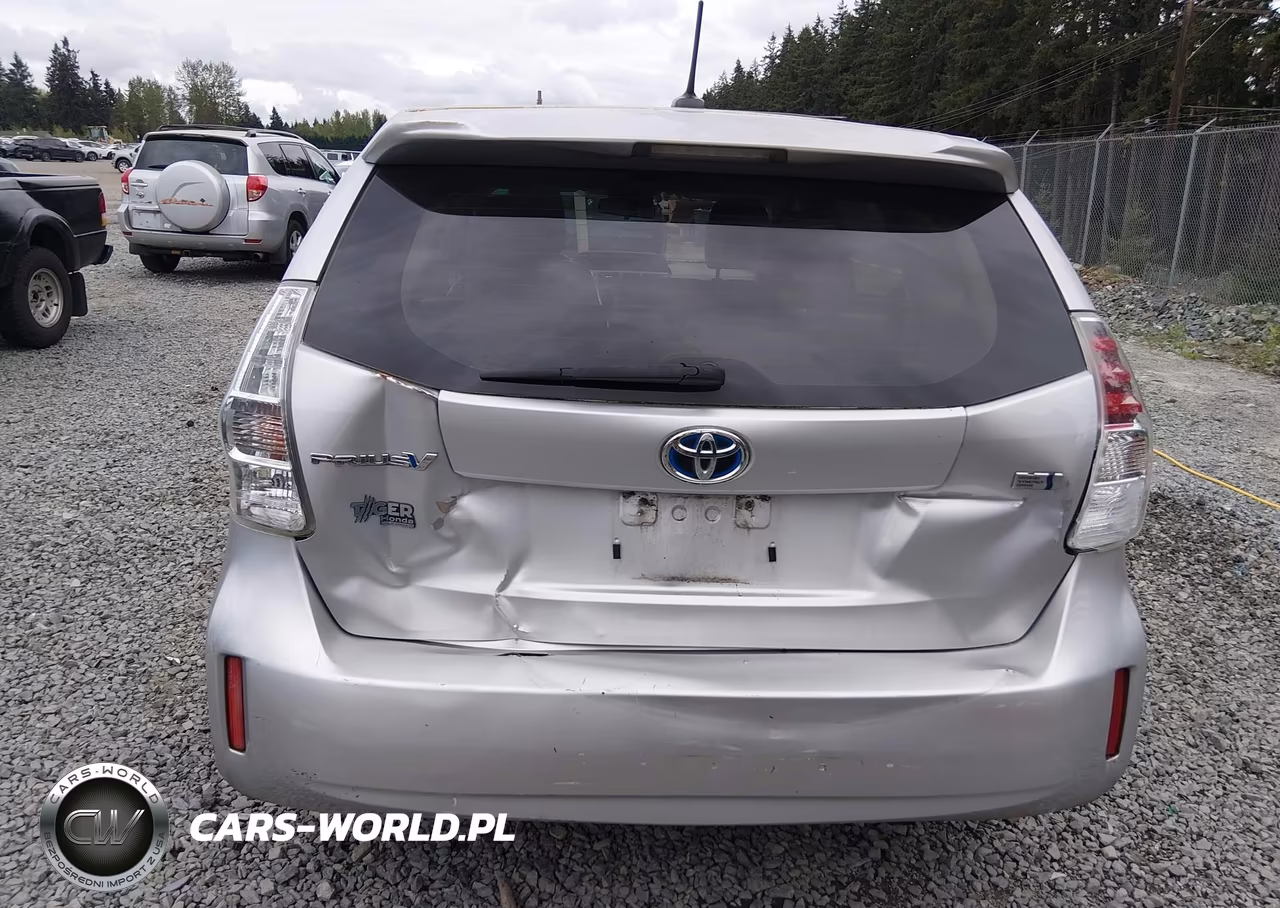 2013 Toyota Prius V Three VIN:JTDZN3EU2D3229581 - 16