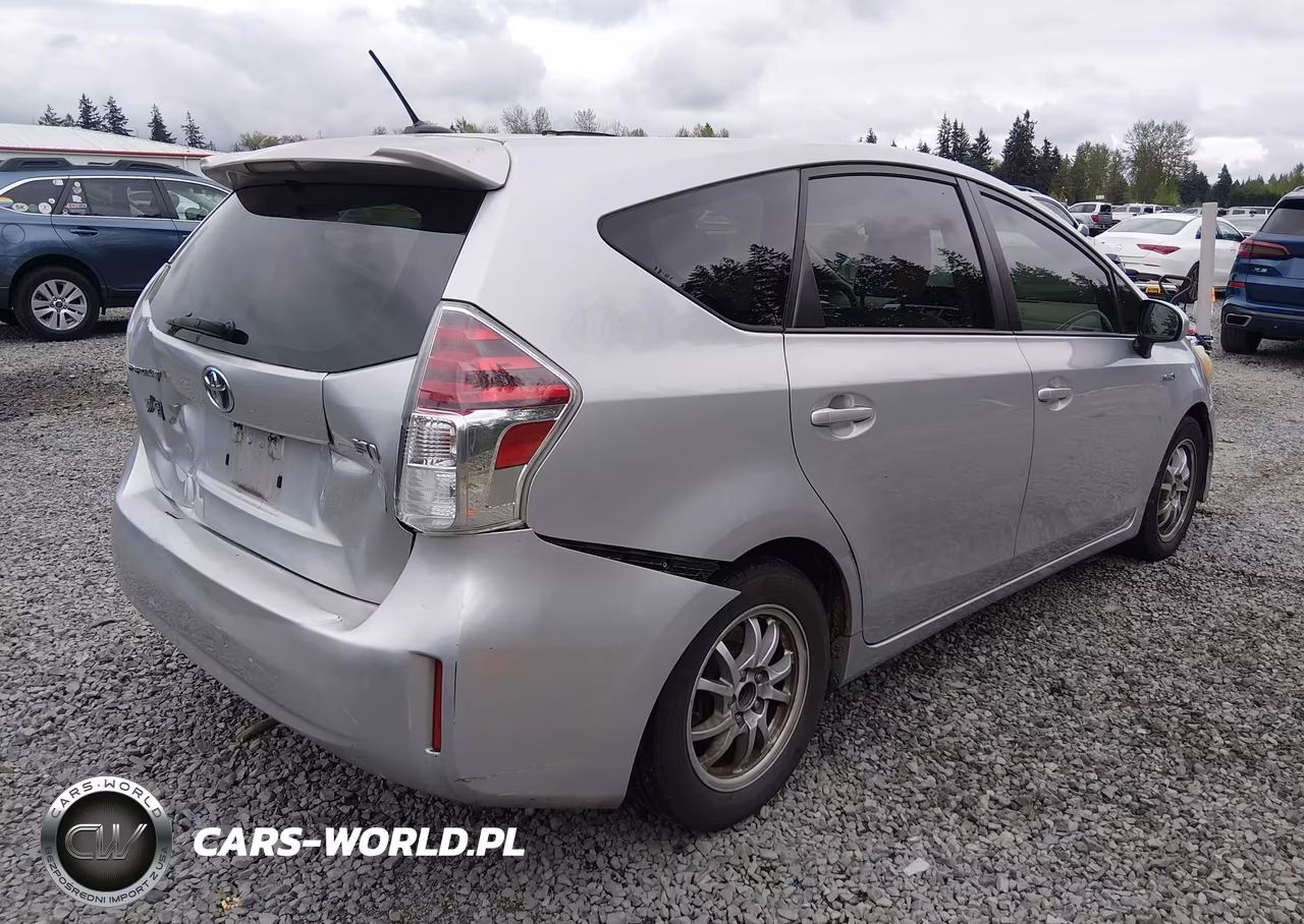 2013 Toyota Prius V Three VIN:JTDZN3EU2D3229581 - 4