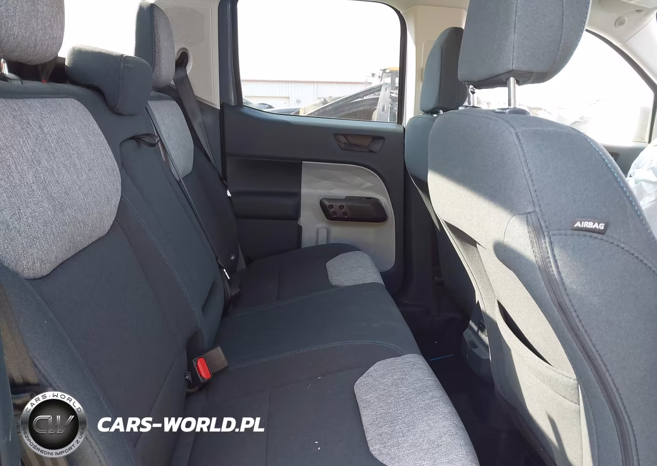 2025 Ford Maverick Xlt VIN:3FTTW8JA7SRB64902 - 8