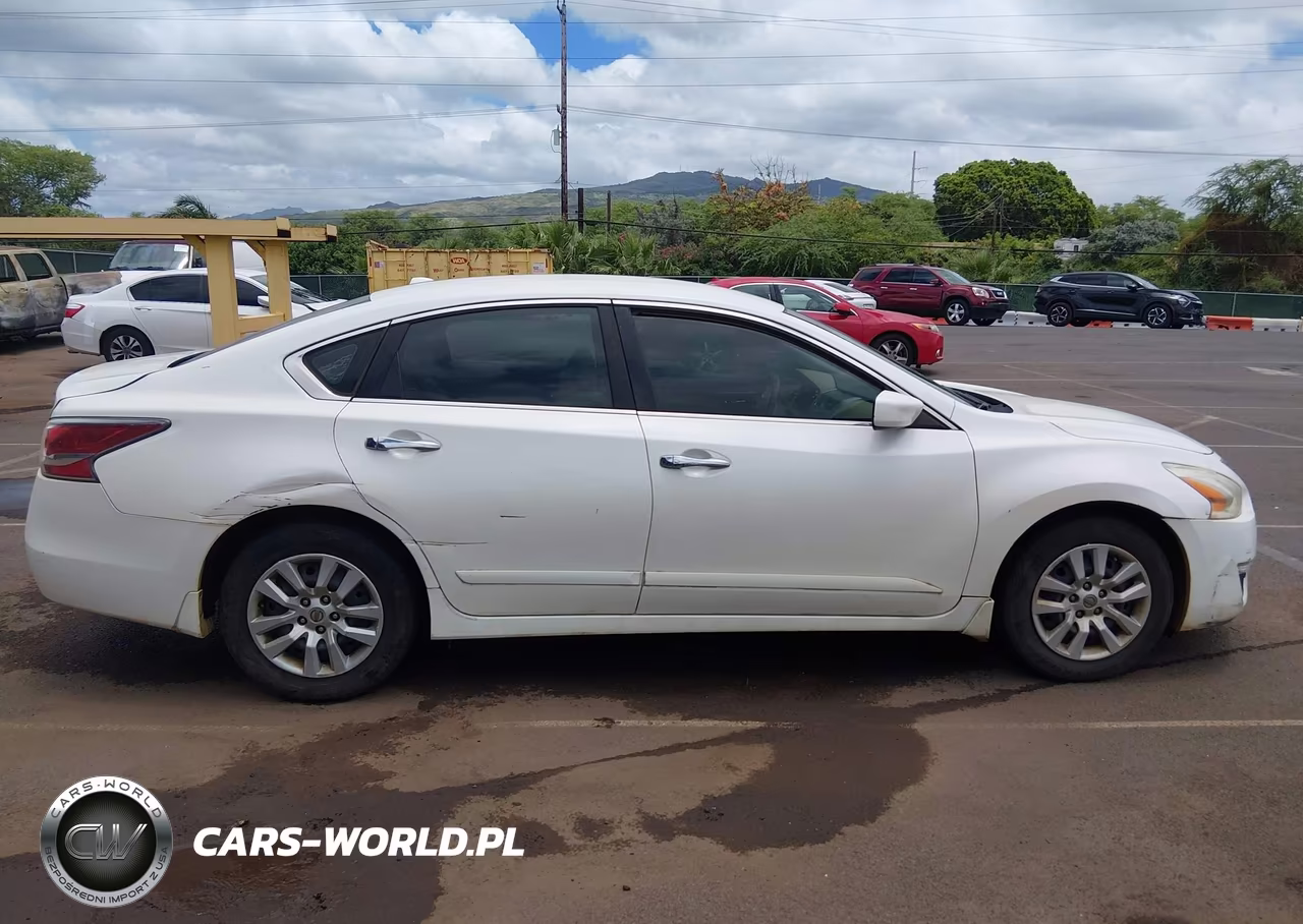 2014 Nissan Altima 2.5 S VIN:1N4AL3AP3EN331289 - 13