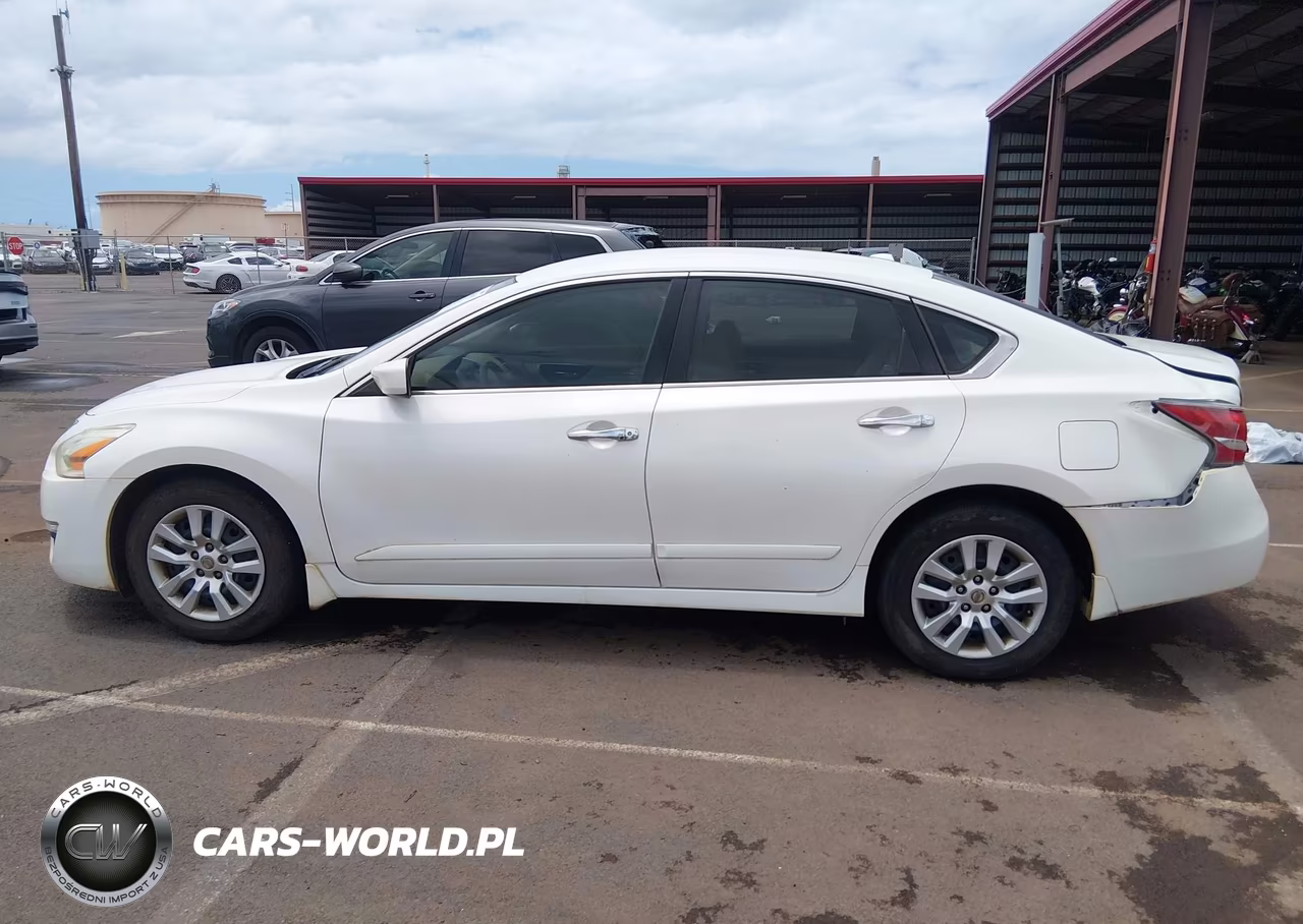2014 Nissan Altima 2.5 S VIN:1N4AL3AP3EN331289 - 14