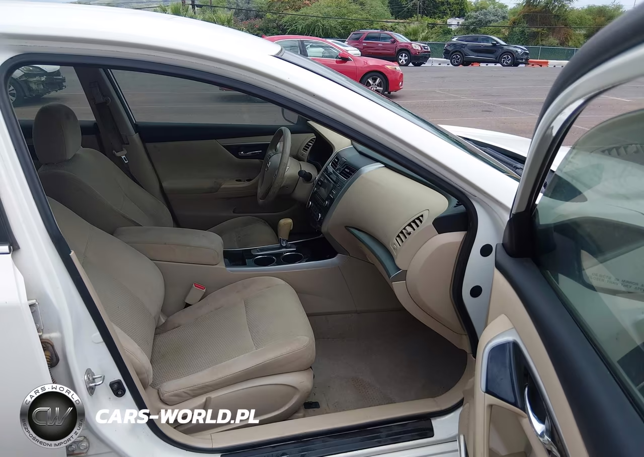 2014 Nissan Altima 2.5 S VIN:1N4AL3AP3EN331289 - 5