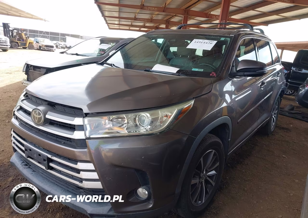 2018 Toyota Highlander Xle VIN:5TDJZRFH9JS530638 - 6