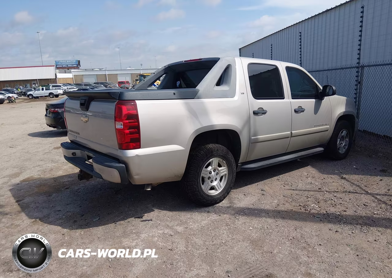 2008 Chevrolet Avalanche 1500 Ls VIN:3GNEC12J78G165969 - 4