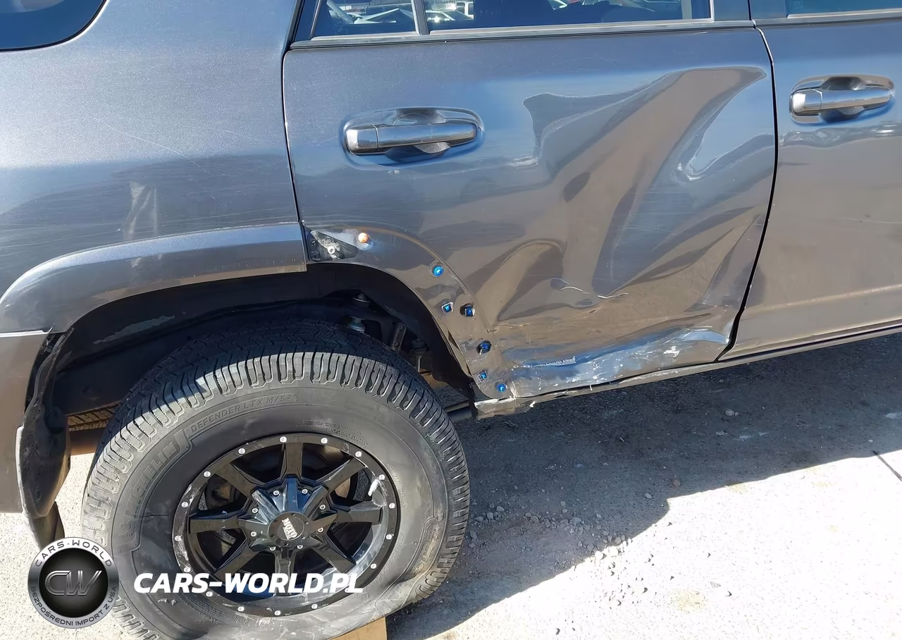2020 Toyota 4Runner Trd Off Road VIN:JTEBU5JR7L5813555 - 14