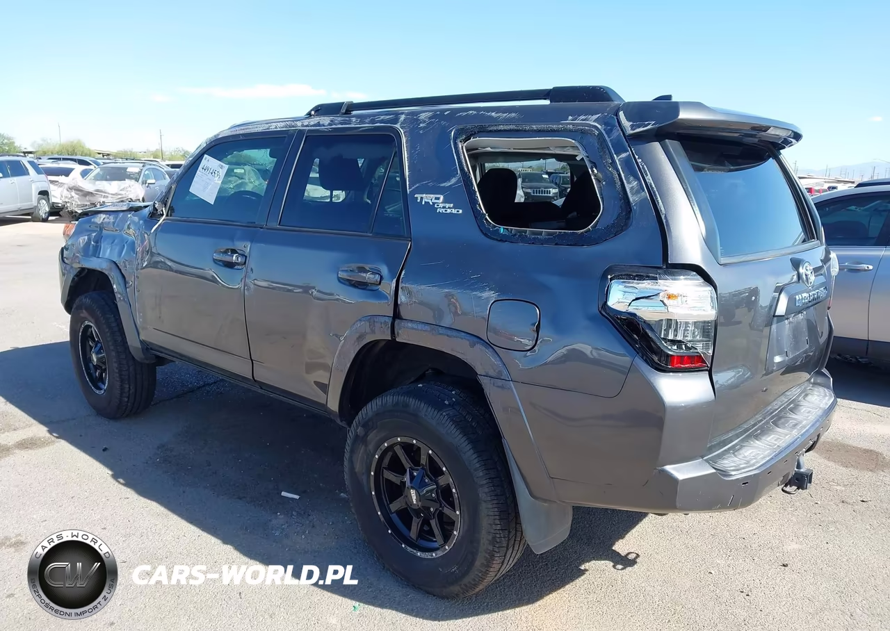 2020 Toyota 4Runner Trd Off Road VIN:JTEBU5JR7L5813555 - 3
