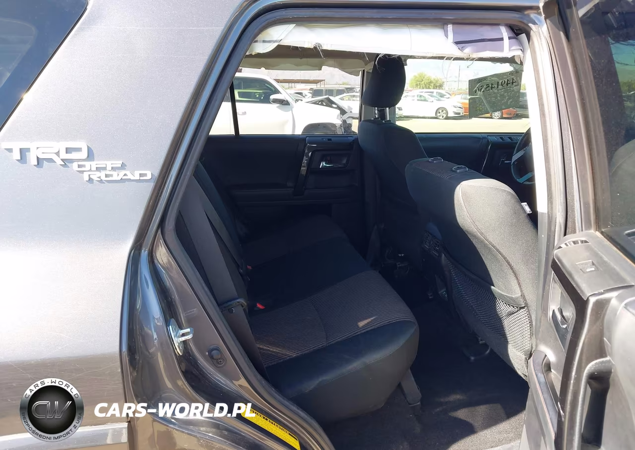 2020 Toyota 4Runner Trd Off Road VIN:JTEBU5JR7L5813555 - 8